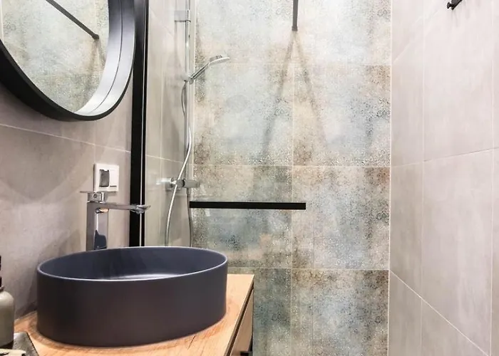 Meiselsa By Noah Apartman